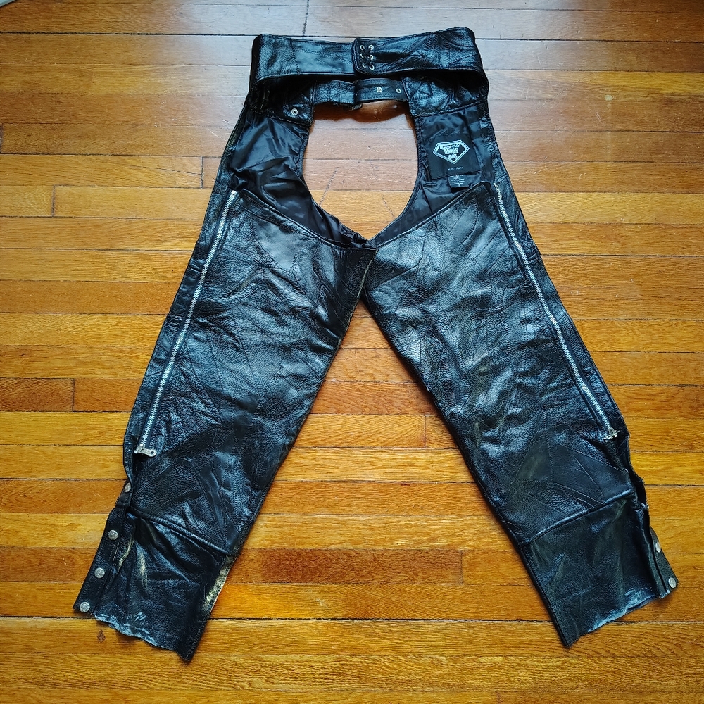 Black Leather Patchwork Vtg Motorcycle Chaps Men … - image 2